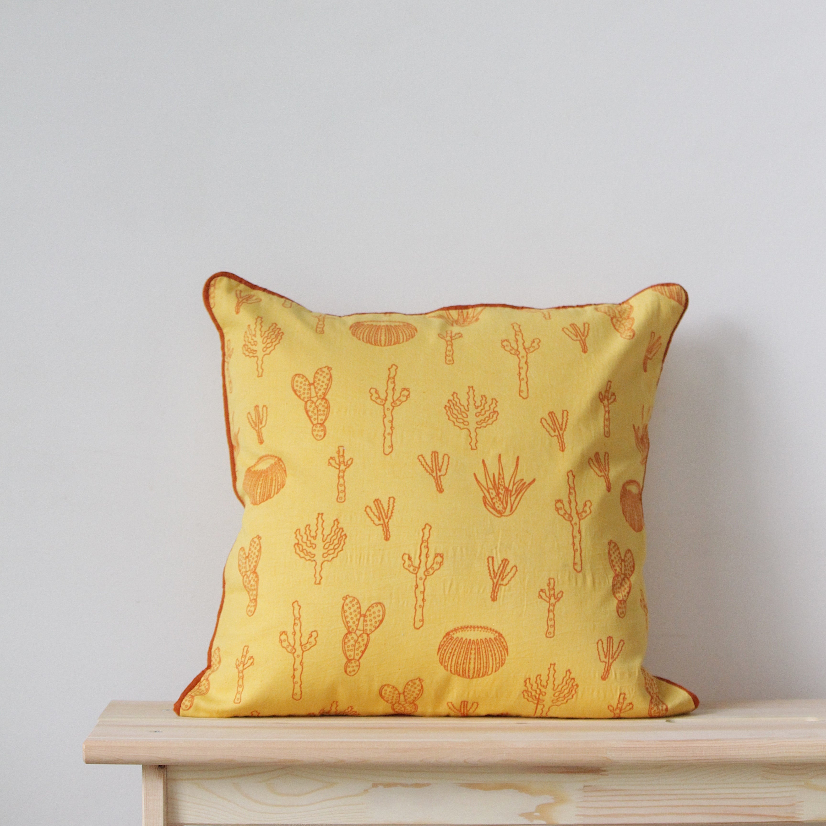 Rayden Habitat Desert Cactii (set of 2)