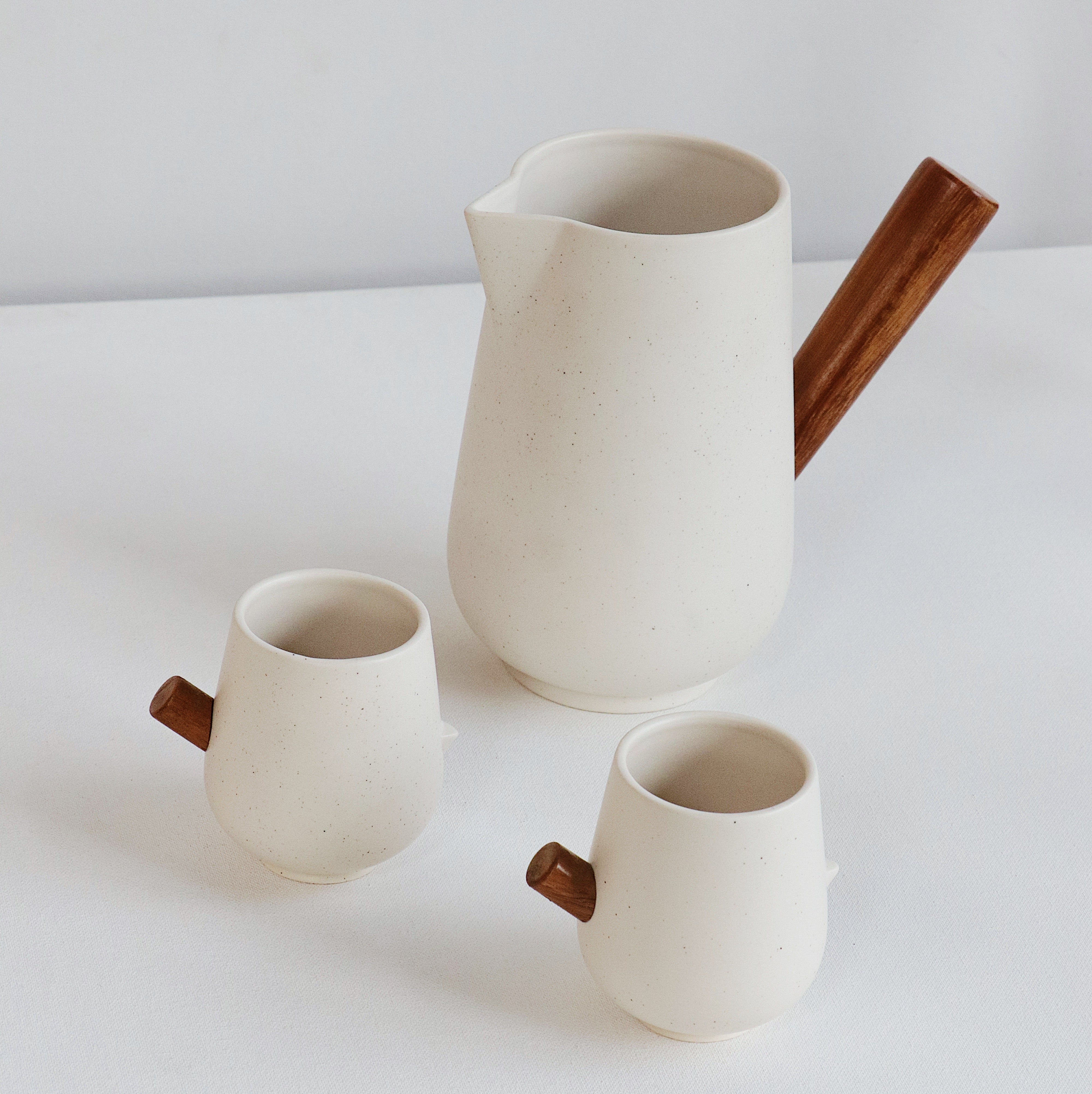 Rayden Urban Tweeter Pitcher