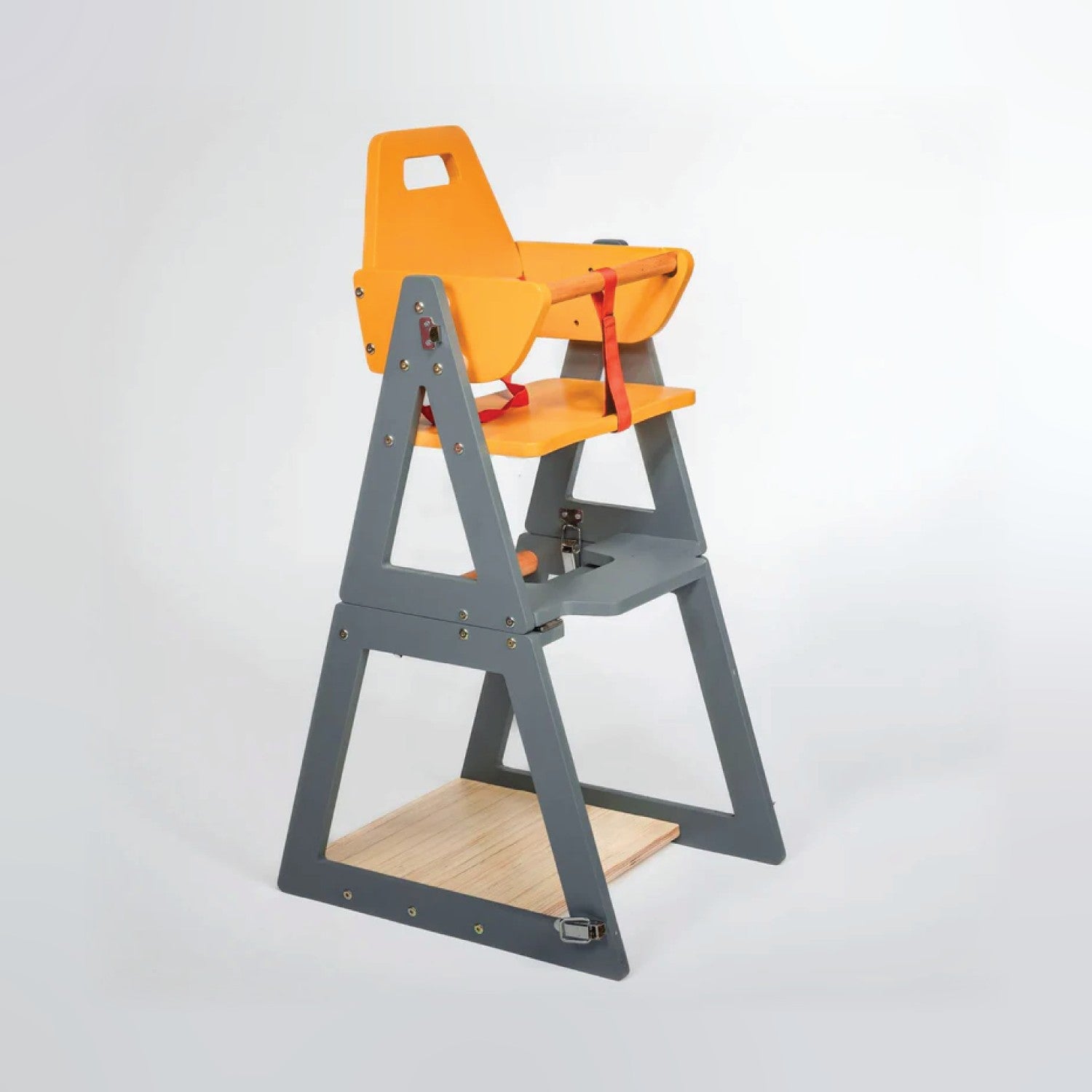 Woodbee Toys Highchair