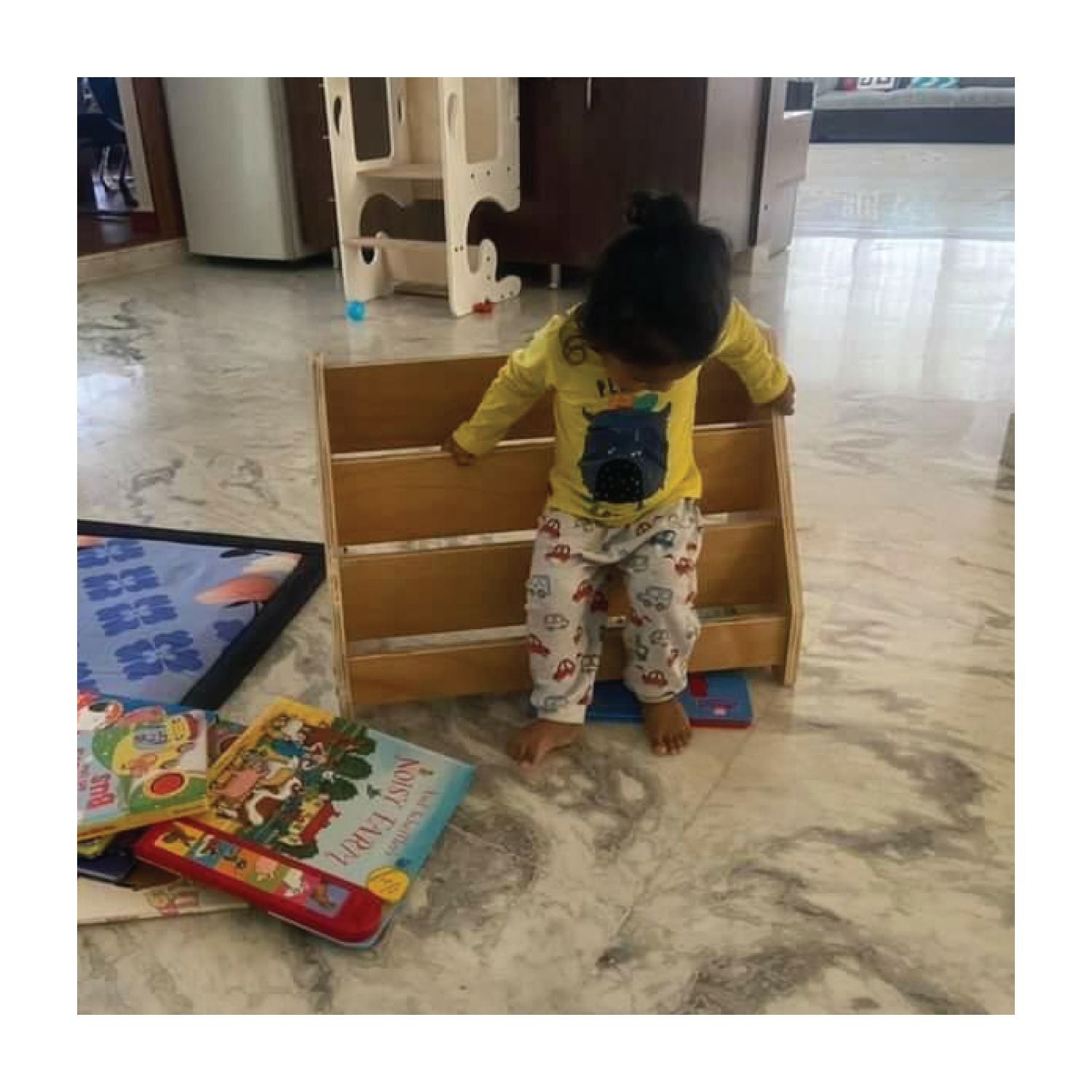 Woodbee Toys Book Shelf