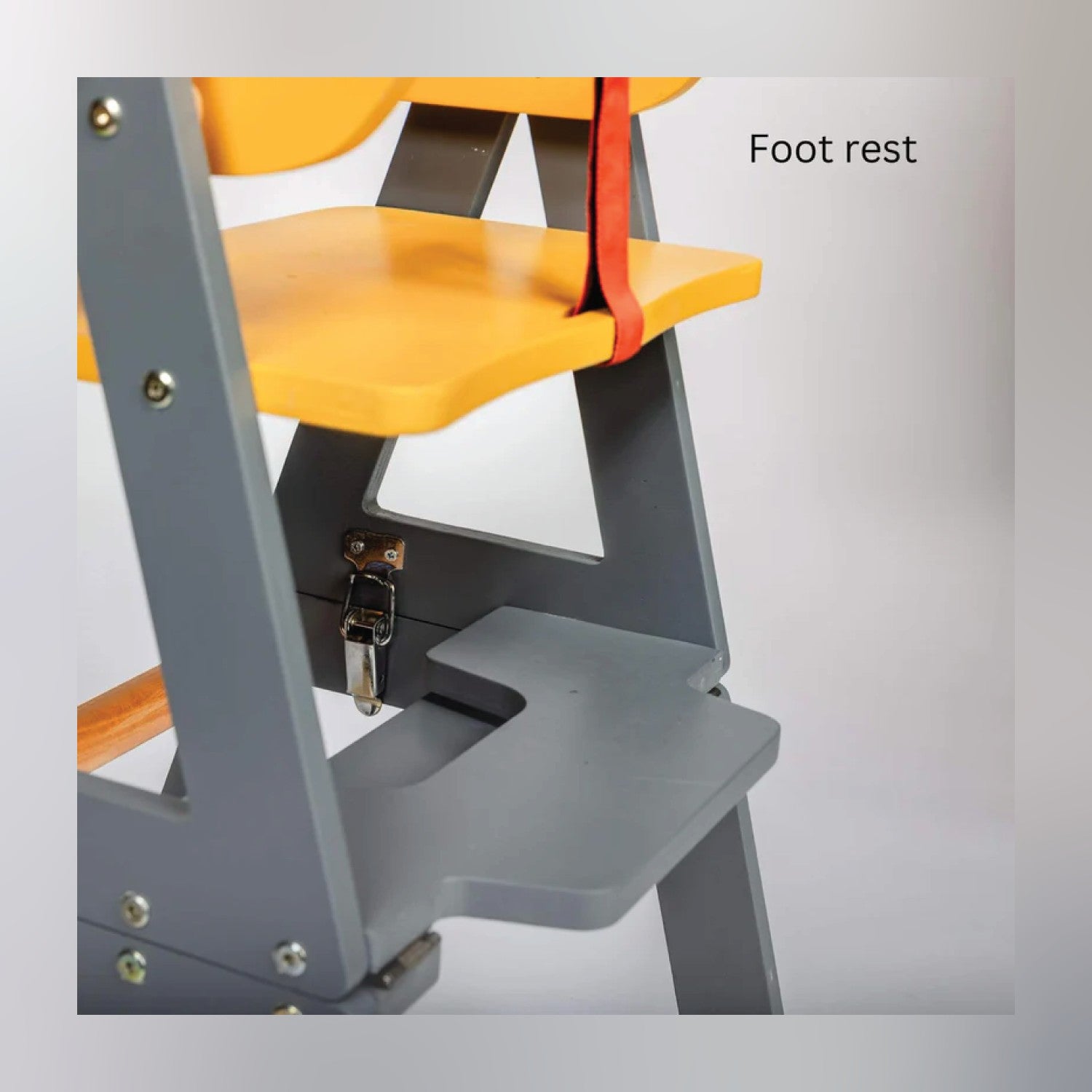 Woodbee Toys Highchair