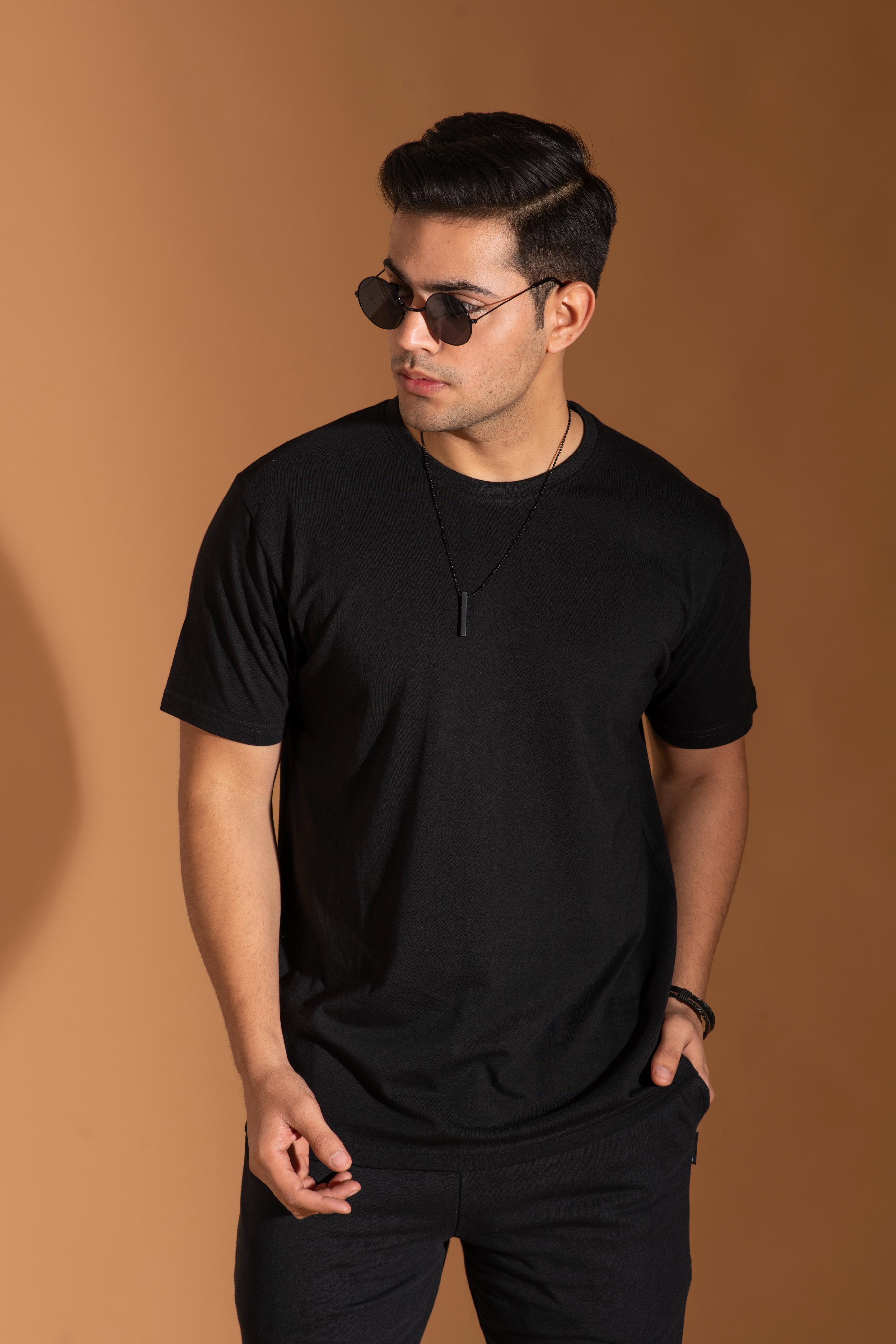 Bambians Men Round Tee-Black