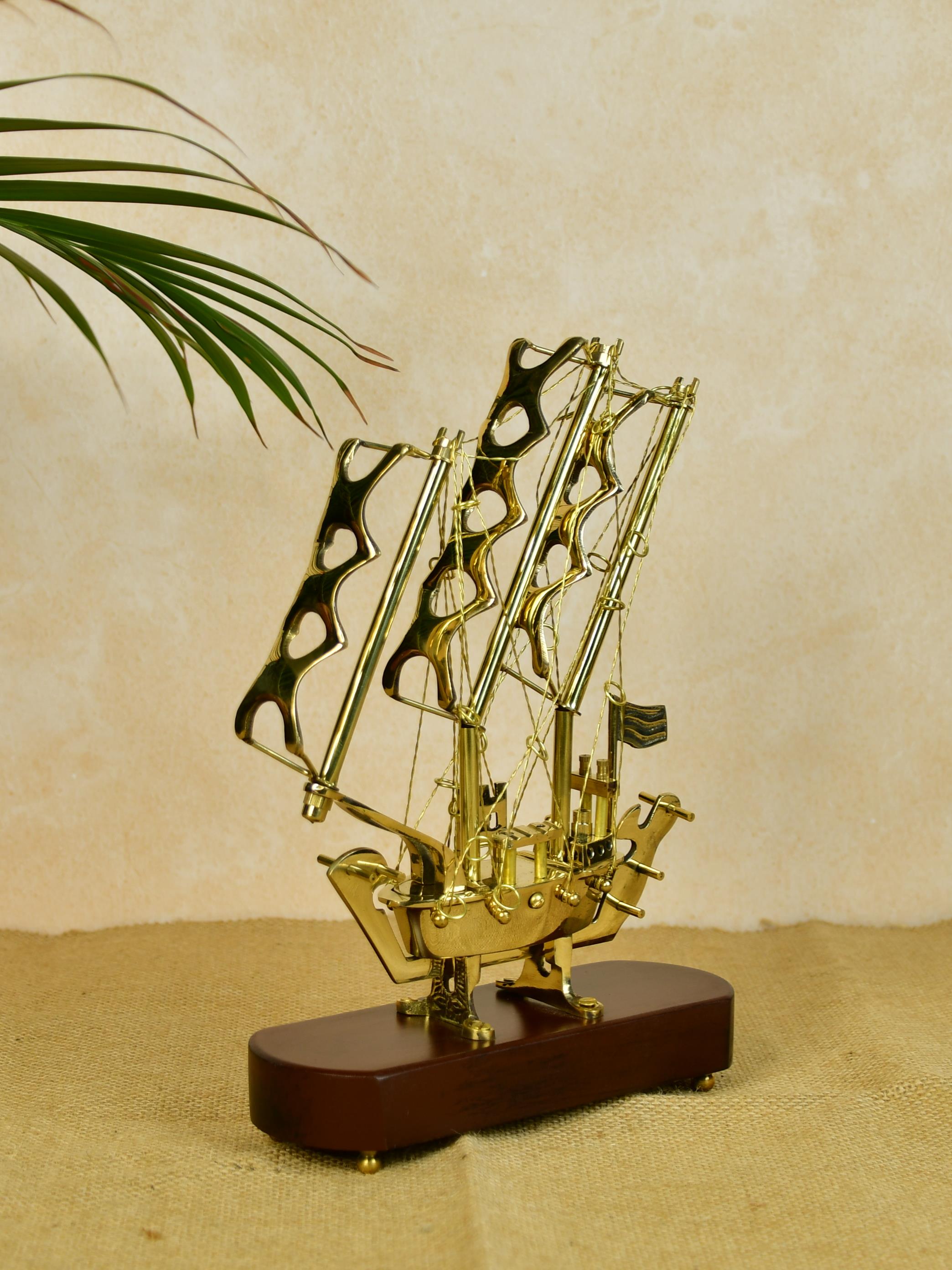 Sowpeace Brass multi sail Ship