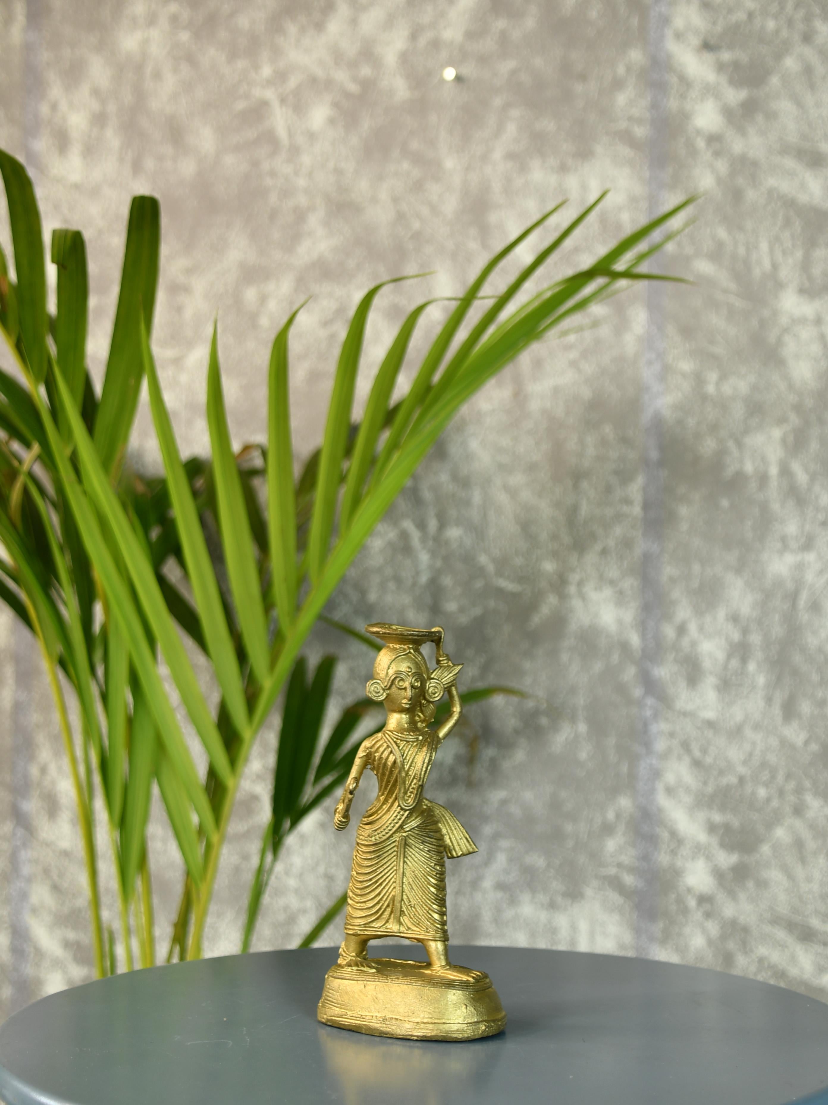 Sowpeace Evolution of feminity