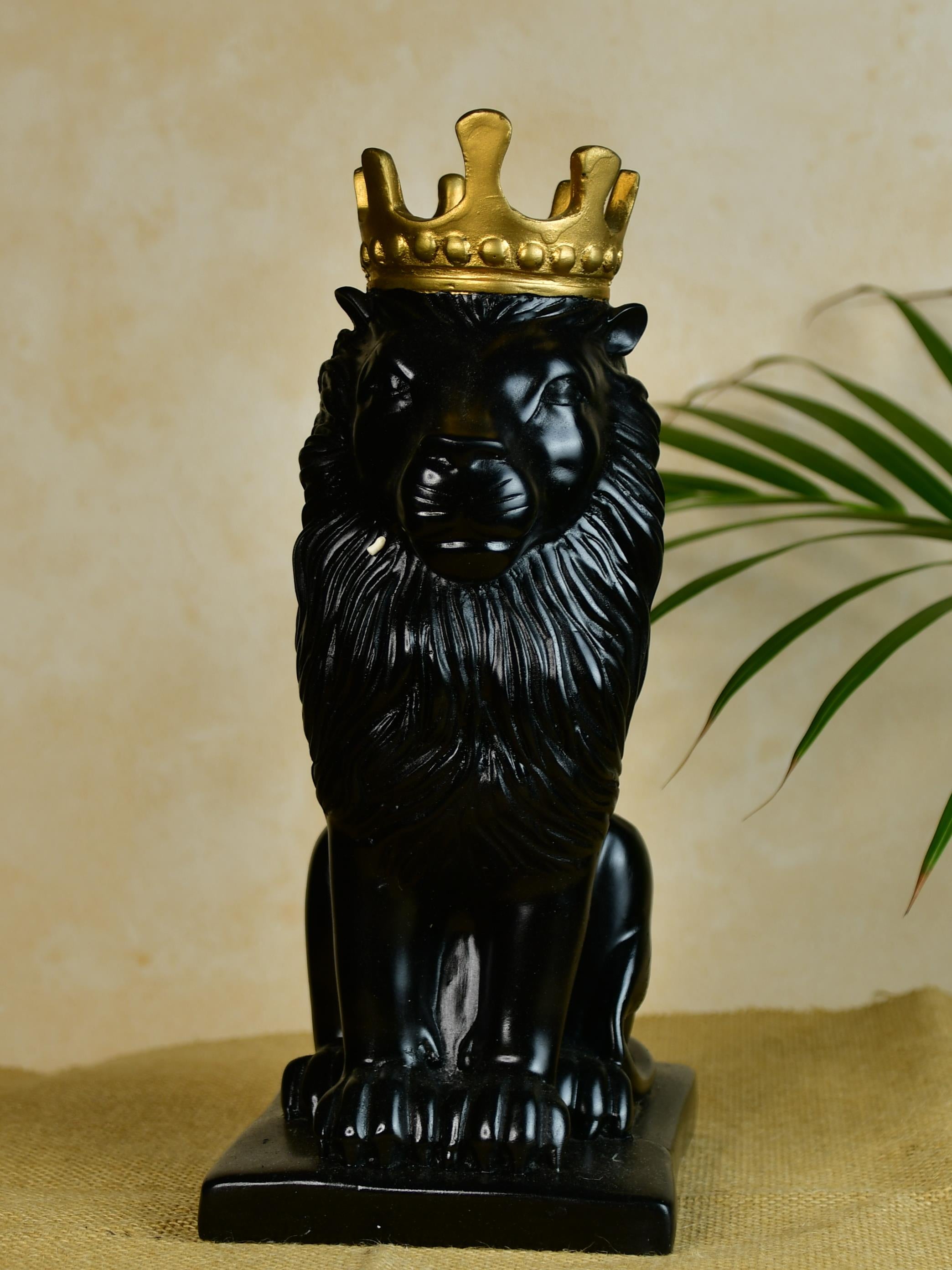 Sowpeace Black Lion Showpiece
