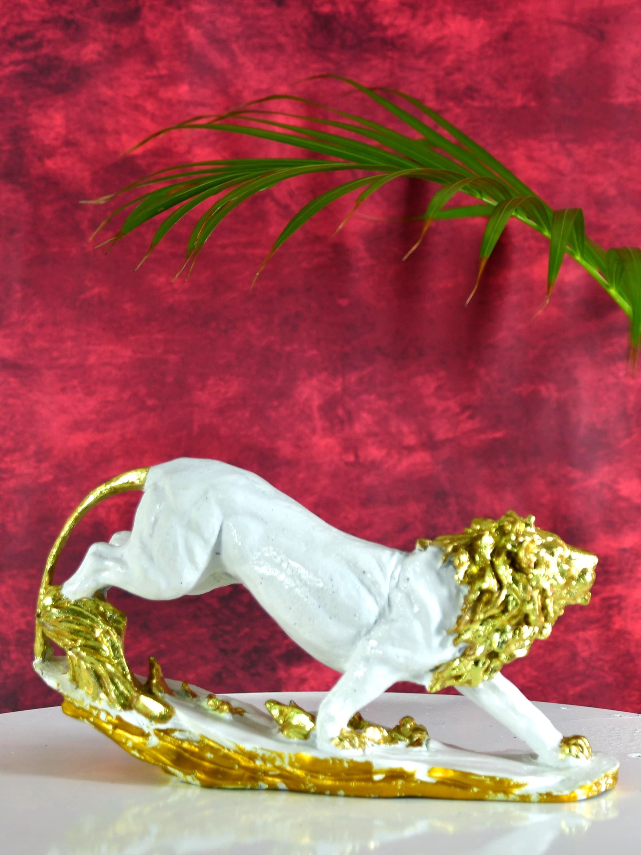 Sowpeace Resin Leaping Lion