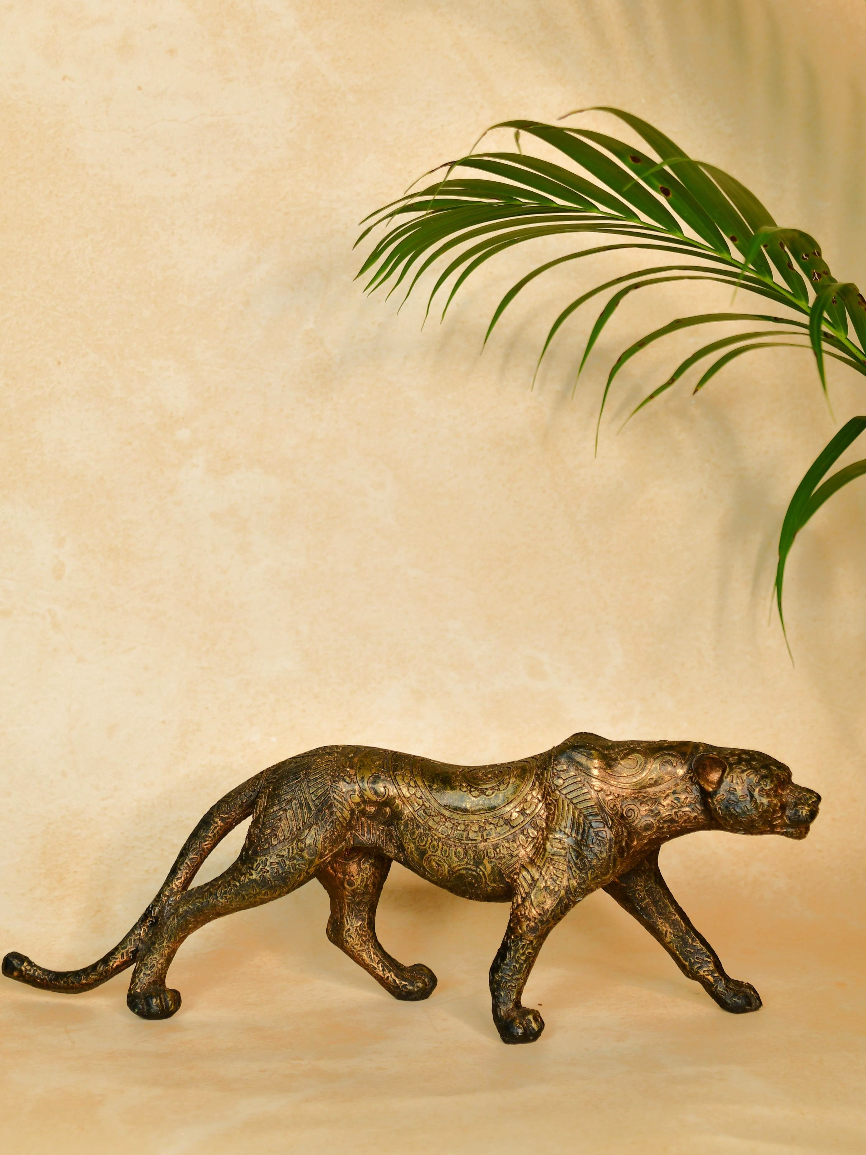 Sowpeace Resin Panther Decor