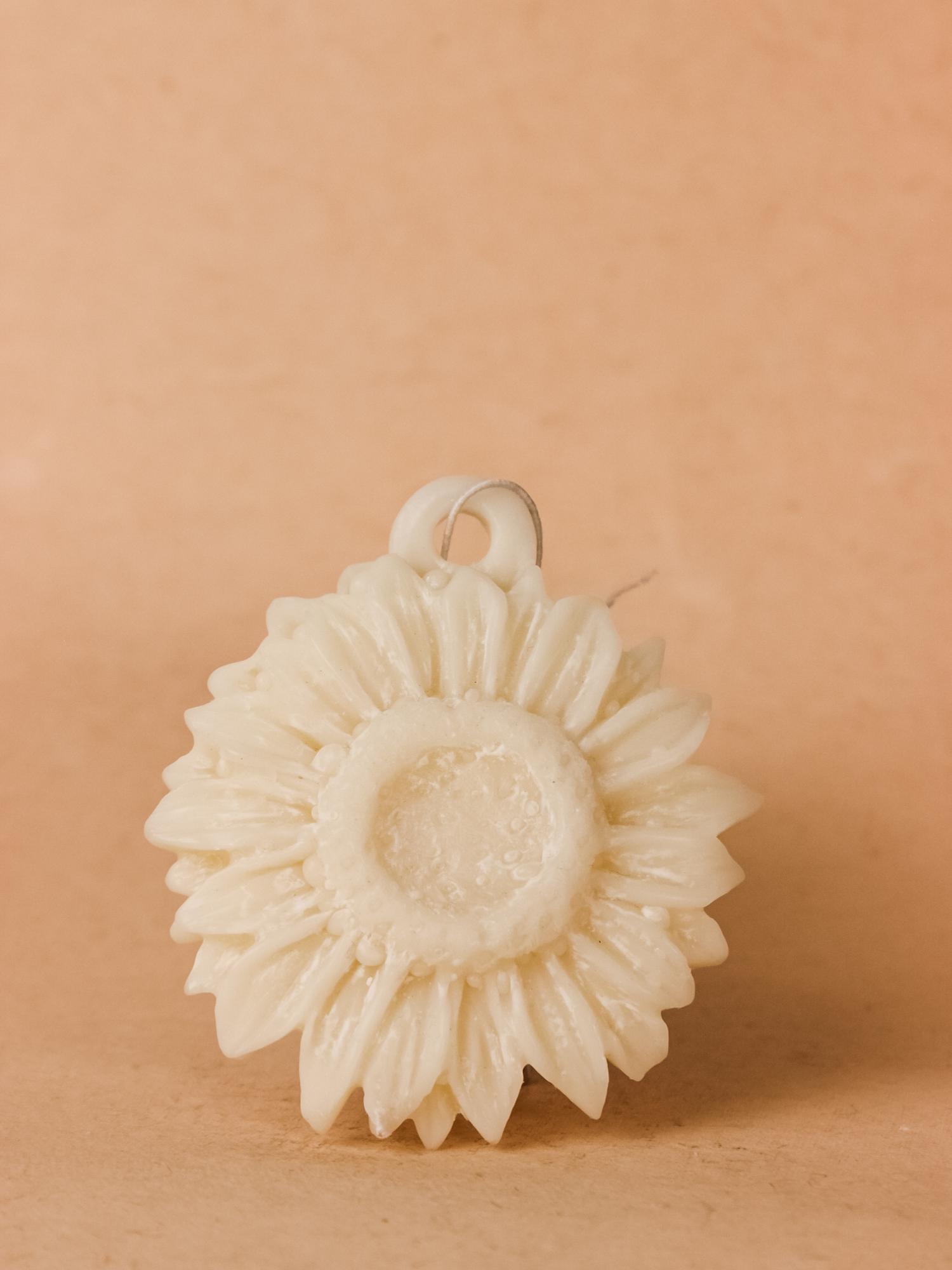 The Orby House Sunflower Soy Wax Air Freshener Sachet: Champagne Dream