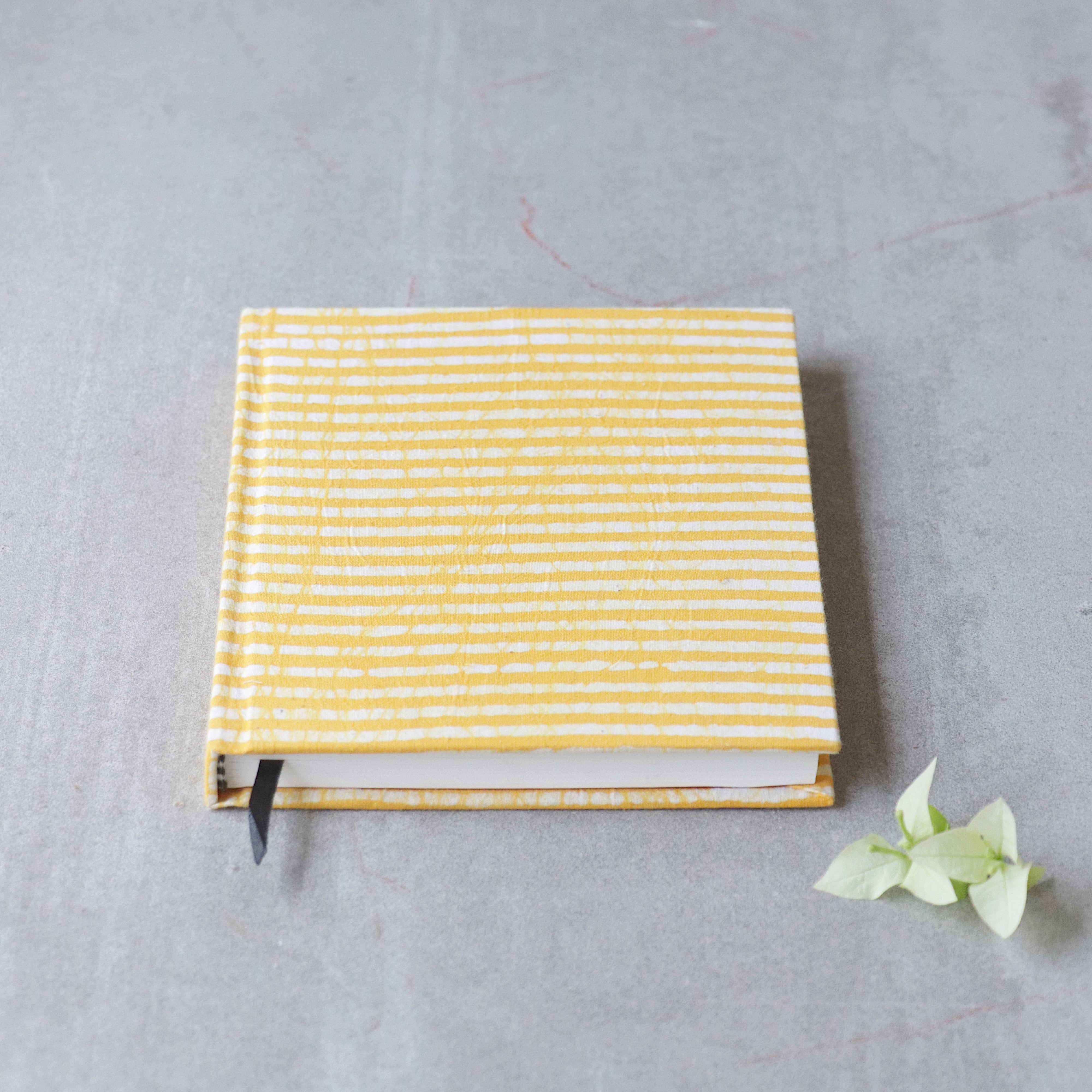 Rayden Keepr Book (Yellow)