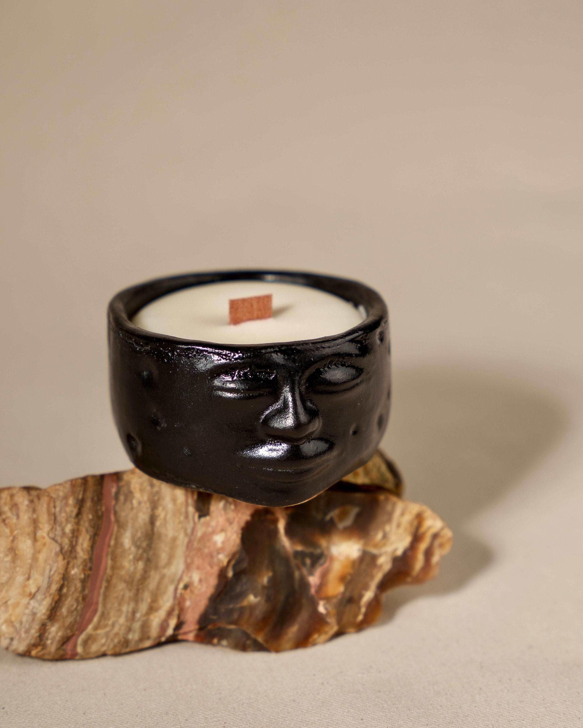 The Orby House Oberon Moon Jar Candle - Black (Hazelnut  Coffee Delight)