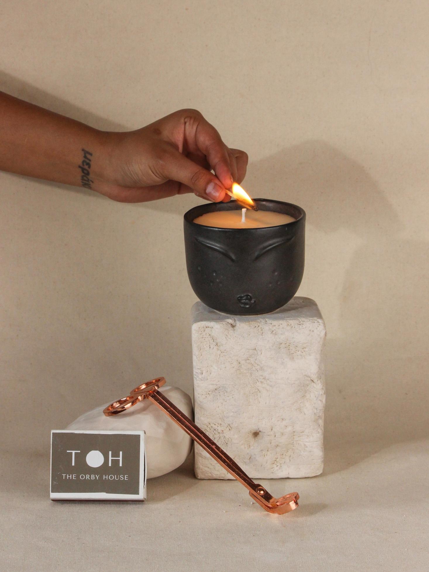 The Orby House The Sage Face Ceramic Jar Candle: Champagne Dream